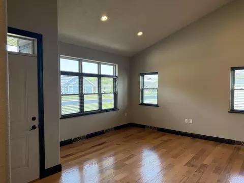 Living - 1412 E 20th St, Marshfield, WI 54449 photo 3 of 5