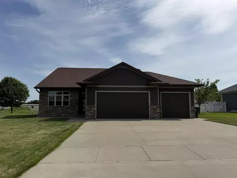 1412 E 20th St, Marshfield, WI 54449