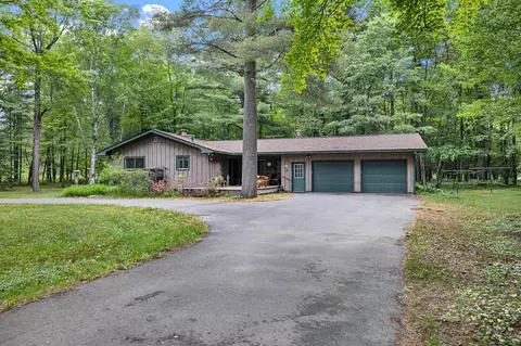 6390 Bernie Lou Dr, Hazelhurst, WI 54531