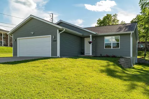 1304 N 2nd Ave, Wausau, WI 54401