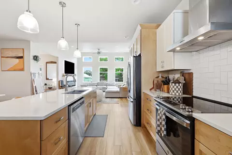 Kitchen - 540 Washington Ave, Stevens Point, WI 54481 photo 5 of 6