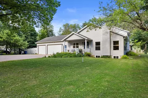 1605 Becher Dr, Wausau, WI 54401