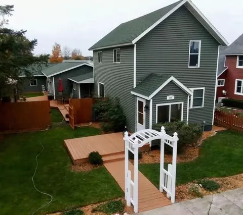 125 N 3rd St, Medford, WI 54451