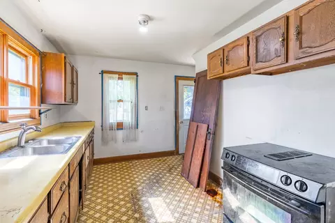 Kitchen - 1925 Schofield Ave, Schofield, WI 54476 photo 1 of 4