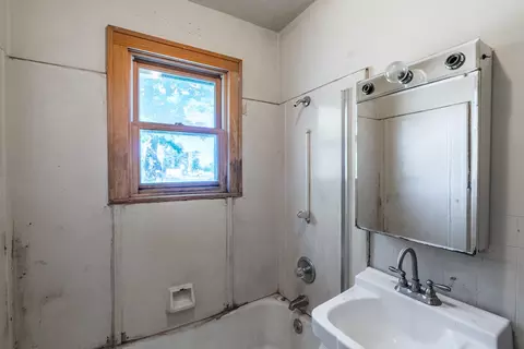 Bath - 1925 Schofield Ave, Schofield, WI 54476 photo 1 of 1