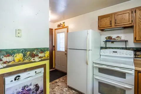 Kitchen - 166059 Ringle Ave, Ringle, WI 54471 photo 2 of 2