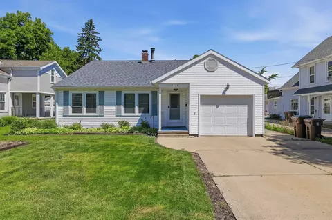 1724 Mc Culloch St, Stevens Point, WI 54481