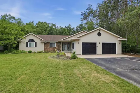 2731 Hickory Dr, Plover, WI 54467