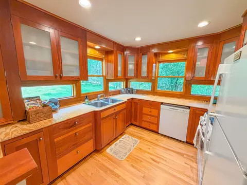Kitchen - w7675 County Road West, Phillips, WI 54555 photo 3 of 9