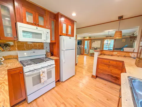 Kitchen - w7675 County Road West, Phillips, WI 54555 photo 8 of 9