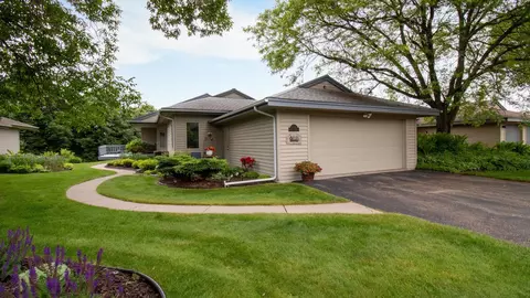 1235 Easthill Dr, Wausau, WI 54403