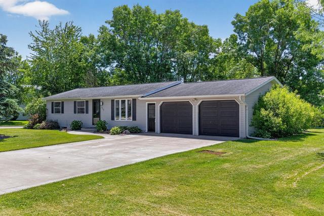 111 W Elm St, Abbotsford, WI 54405