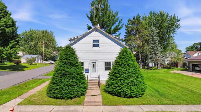 400 N Vine Ave, Marshfield, WI 54449