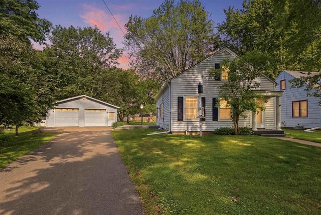 814 S Oak Ave, Marshfield, WI 54449