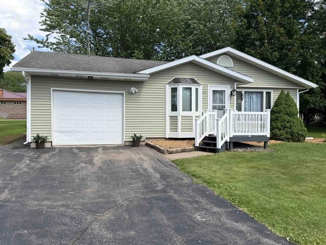 106 S 6th St, Colby, WI 54421