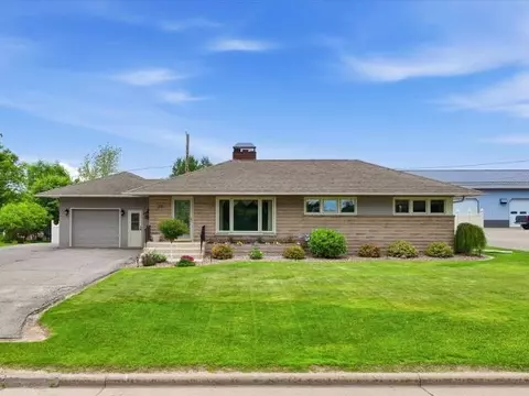 821 S Division St, Colby, WI 54421