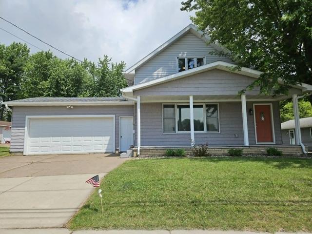 827 W North St, Marshfield, WI 54449