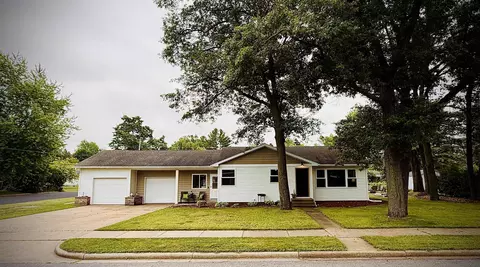 1102 11th St, Mosinee, WI 54455