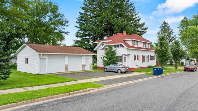 213400 213402 Legion St, Stratford, WI 54484