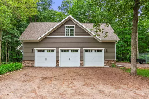Exterior - w5570 Lonn Road, Tomahawk, WI 54487 photo 5 of 16