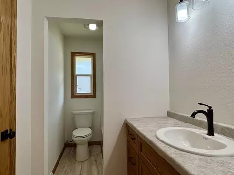 Bath - 5606 Walnut St, Weston, WI 54476 photo 2 of 3