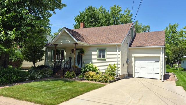 1011 W Park St, Marshfield, WI 54449