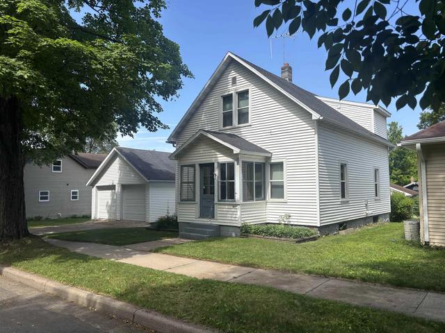 407 6th St, Mosinee, WI 54455