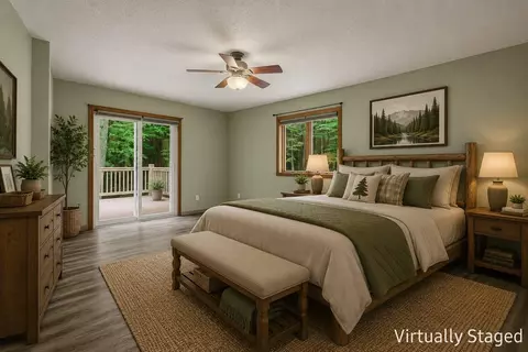 Bedroom - 3475 Oak Hill Ln, Eagle River, WI 54521 photo 1 of 6