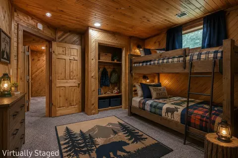 Bedroom - 3475 Oak Hill Ln, Eagle River, WI 54521 photo 3 of 6