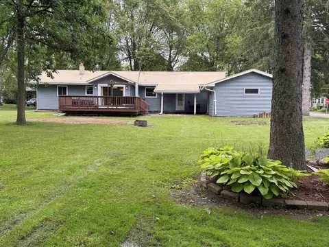 903 School St, Withee, WI 54498