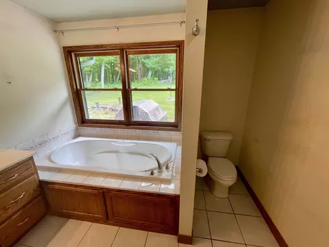 Bath - n8054 Ridge Road, Phillips, WI 54555 photo 3 of 9