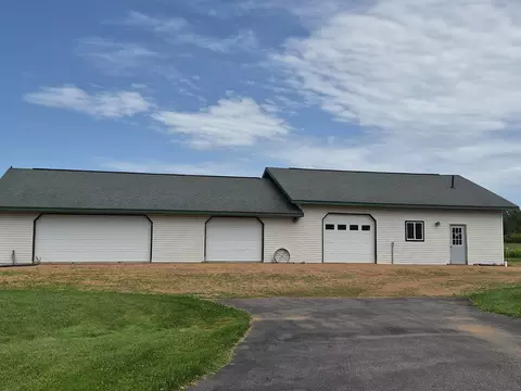 Exterior - 12050 Wren Rd, Marshfield, WI 54449 photo 7 of 8