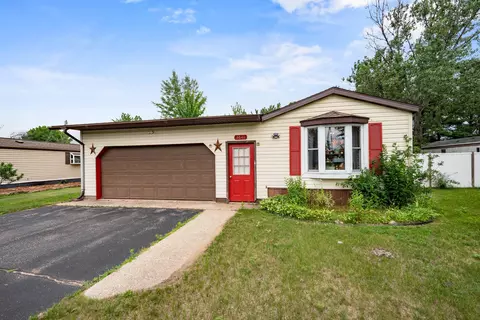 3641 Haga Dr, Plover, WI 54467