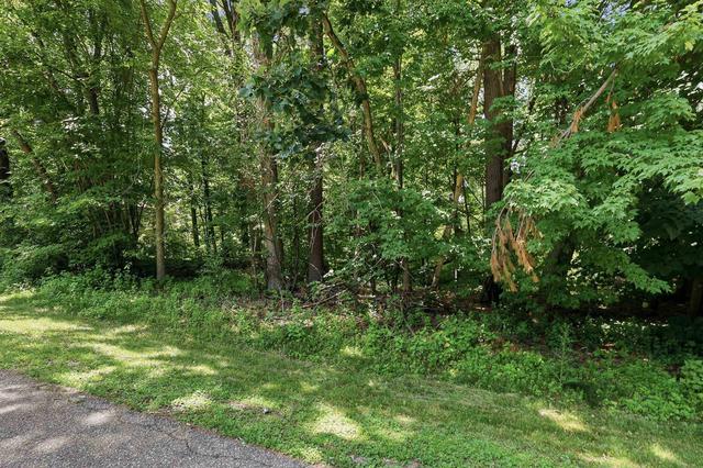 2261 Beechwood Dr, Plover, WI 54467