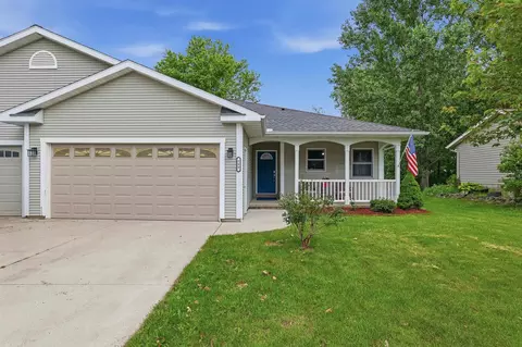 799 Stone Ridge Dr, Mosinee, WI 54455