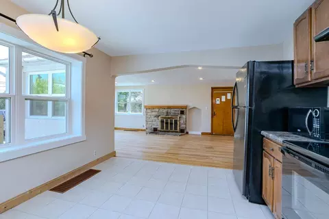 Living - 116 Robb St, Schofield, WI 54476 photo 5 of 6