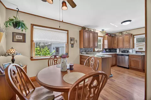 Dining - 2425 Simonis St, Stevens Point, WI 54481 photo 2 of 3