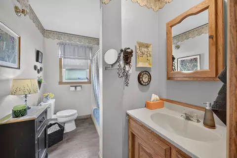 Bath - 2425 Simonis St, Stevens Point, WI 54481 photo 2 of 2
