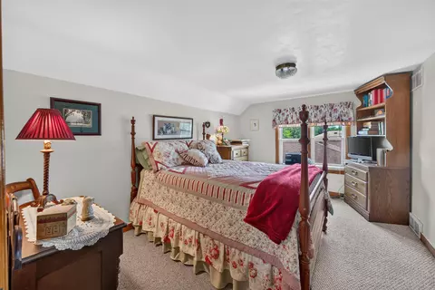Bedroom - 2425 Simonis St, Stevens Point, WI 54481 photo 2 of 5