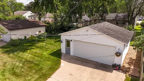 Exterior - 2425 Simonis St, Stevens Point, WI 54481 photo 2 of 10