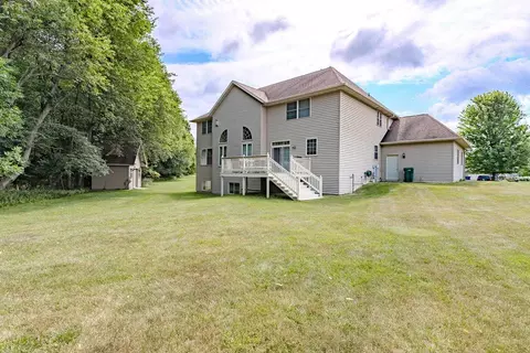 Exterior - 7208 Executive Ct, Weston, WI 54476 photo 4 of 13