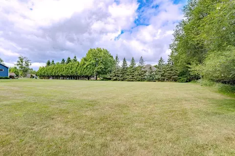 Exterior - 7208 Executive Ct, Weston, WI 54476 photo 7 of 13