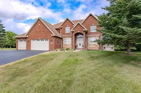 Exterior - 7208 Executive Ct, Weston, WI 54476 photo 2 of 13