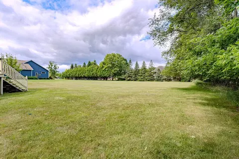 Exterior - 7208 Executive Ct, Weston, WI 54476 photo 6 of 13