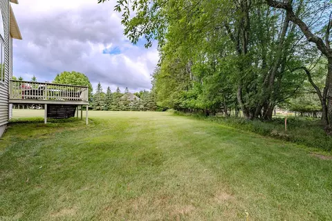 Exterior - 7208 Executive Ct, Weston, WI 54476 photo 5 of 13