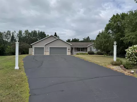 1862 Mike Ln, Kronenwetter, WI 54455