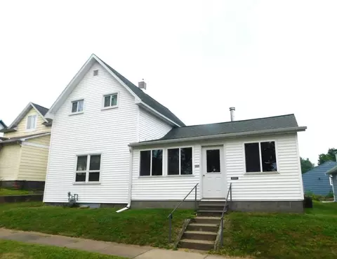 504 East St, Merrill, WI 54452