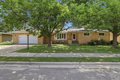 211 Meadow St, Stevens Point, WI 54481