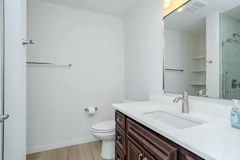 Bath - 1392 Park Dr, Schofield, WI 54476 photo 1 of 6