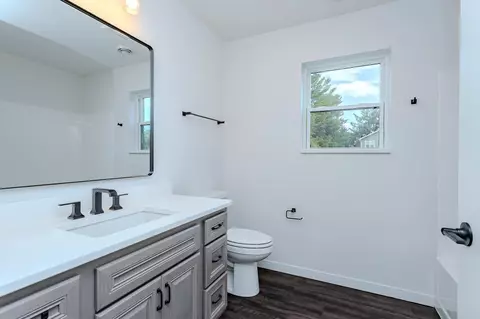 Bath - 1390 Park Dr, Schofield, WI 54476 photo 3 of 5